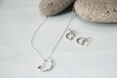 四合苑 首饰精品DIY教学与多元创意服务